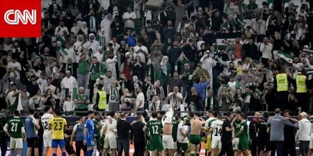 تصرف لافت من لاعبين فلسطينيين وسوريين بعد التأهل لربع نهائي كأس العرب