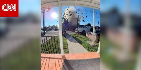 كاميرا مراقبة ترصد لحظة انفجار خط غاز في كاليفورنيا