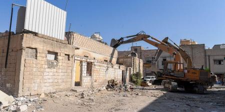 «البلدية»: إزالة 60 عقاراً متهالكاً في جليب الشيوخ منذ 24 نوفمبر