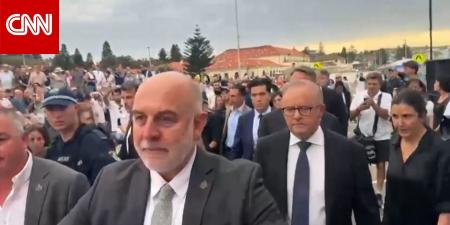 رئيس الوزراء الأسترالي يُقابل بصيحات استهجان خلال مراسم تأبين ضحايا شاطئ بوندي