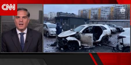 مراسل CNN يفصل ما نعرفه للآن عن مقتل جنرال روسي بارز بموسكو.. شاهد آثار التفجير