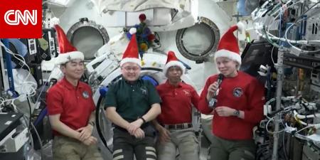 رواد فضاء يبعثون رسالة إلى الأرض بمناسبة عيد الميلاد.. شاهد ما جاء فيها