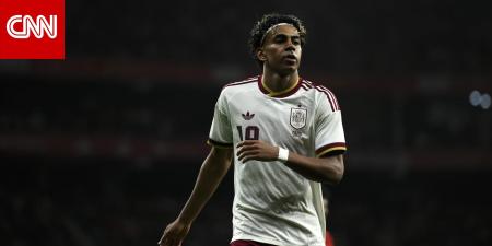 لامين يامال ييدي غضبه من هُتافات معادية للإسلام بمباراة مصر: "مهينة وغير مقبولة"