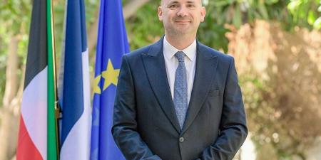 السفير الفرنسي: فتح «هرمز» بالقوة ليس خياراً واقعياً