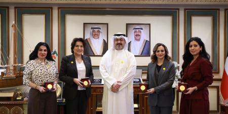 محافظ العاصمة يبحث التنسيق بين عضوات مجالس المحافظات وتطوير منظومة الخدمات