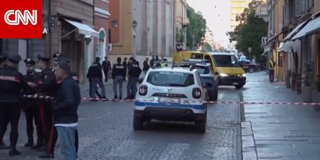 من الدهس إلى الطعن.. 4 أبطال يخاطرون بحياتهم لإيقاف مهاجم بإيطاليا