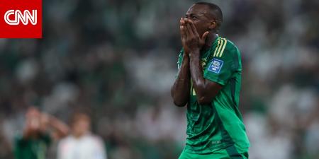 حادثة سرقة تعطل التحاق سعود عبد الحميد بمعسكر المنتخب السعودي