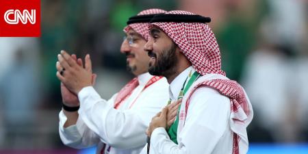 السعودية.. تفاعل على فيديو احتفال وزير الرياضة بهدف العمري أمام أوروغواي