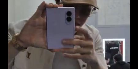 J-Hope نجم BTS يشوق لهاتف Samsung Galaxy Z Fold8 قبل إطلاقه الرسمي