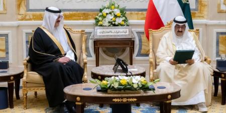 سمو الأمير يتسلم دعوة من ولي العهد السعودي لحضور «منتدى مبادرة مستقبل الاستثمار»