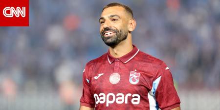نبأ عاجل .. بعد صورة "البقلاوة".. محمد صلاح لوكيله: من أكل القطعتين؟ والثاني يرد: أخذت 35% من حصتك - بوابة مصر الجديدة