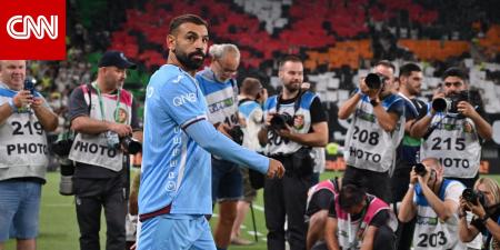 نبأ عاجل .. محمد صلاح يحتفل مع لاعبي طرابزون سبور بعيد وطني تركي - بوابة مصر الجديدة