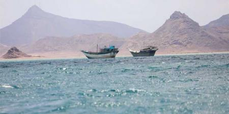 قراصنة صوماليون يقتلون 5 من طاقم ناقلة نفط قبل تحريرها