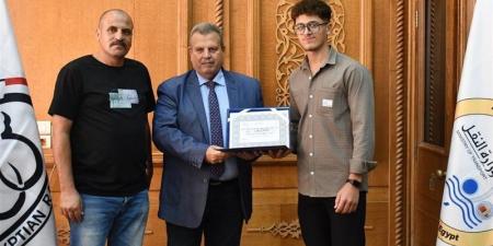 السكة الحديد تكرم أبناء العاملين المتفوقين دراسيا