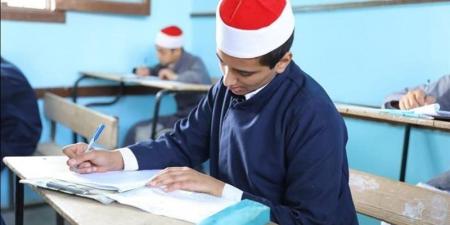 لطلاب أولى وثانية إعدادي أزهري، توزيع درجات المواد وضوابط النجاح في نظام التقييم الجديد