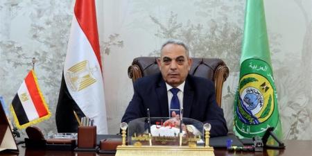 بعد مبادرة اللحوم، محافظ الإسماعيلية يفاجئ المواطنين بمبادرة لبيع الأسماك بأسعار مخفضة