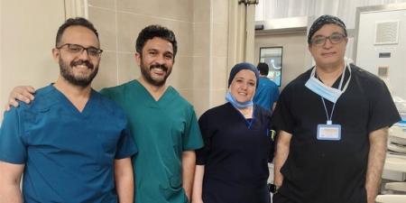 من فتحة صغيرة تحت الإبط، استئصال الغدة الدرقية بالمنظار بمستشفى أحمد ماهر التعليمي