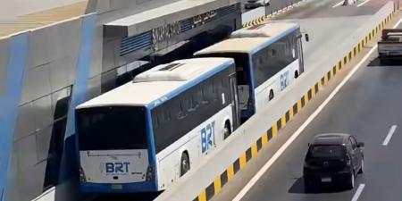 الطرق والكباري تطالب ركاب الأتوبيس الترددي بتجنب عبور الدائرى