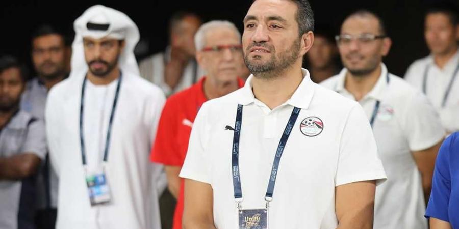 مدير المنتخب: مصر لعبت ضد الجزائر بشكل أفضل بعد الطرد.. وصلاح شخص قيادي