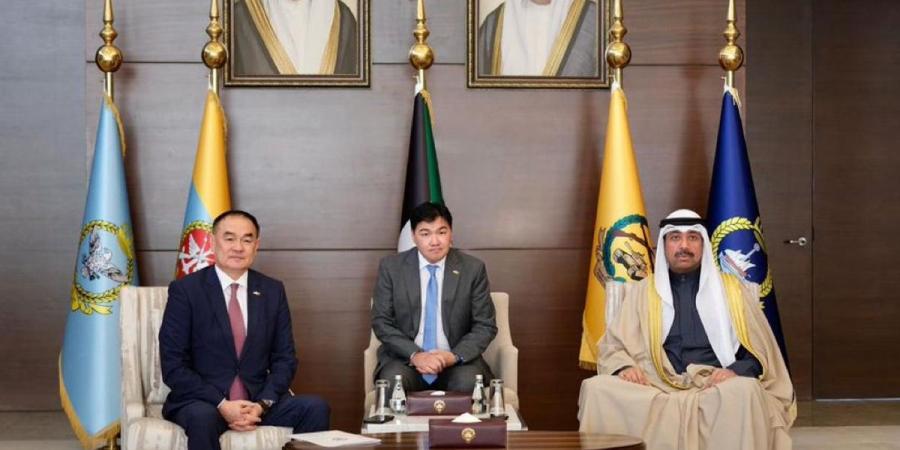 وزير الدفاع‬ يستقبل سفير منغوليا