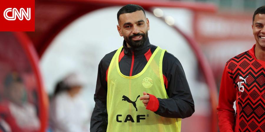 تصرف لافت من محمد صلاح مع حاملي الكرات في مباراة مصر وأنغولا