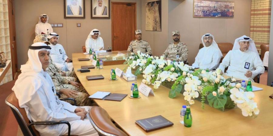 وزير الدفاع زار قطاع الشؤون الفنية