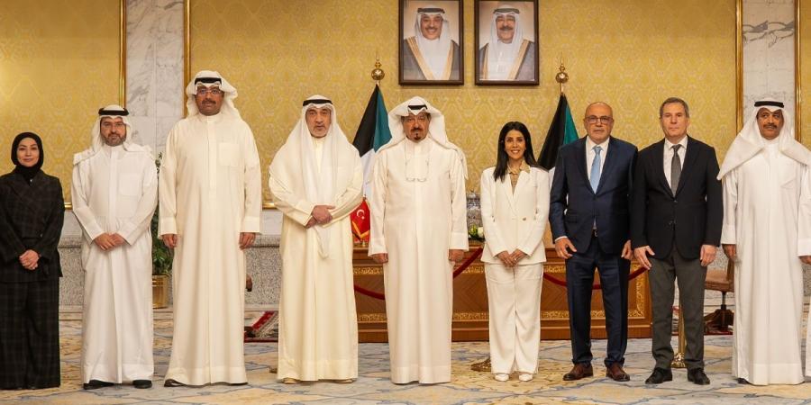 توقيع عقود استكمال المراحل الأخيرة من مشروع مبنى «T2» في مطار الكويت الدولي