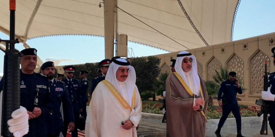 اليوسف يستقبل نظيره البحريني ويبحثان سبل تعزيز التعاون الأمني المشترك