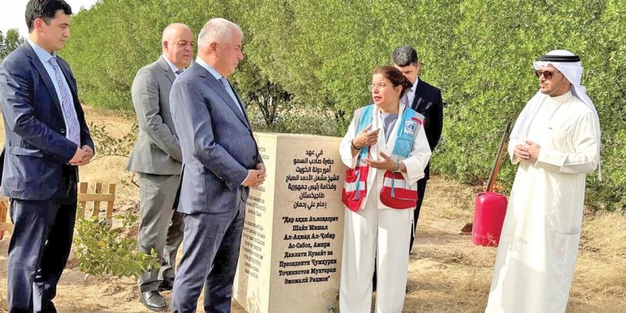سفير طاجيكستان يضع حجر الأساس الرمزي للمبنى الجديد لسفارة بلاده