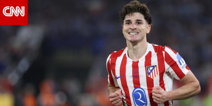 ريال مدريد يقدم عرضًا لضم جوليان ألفاريز.. وأتلتيكو يرد بسخرية: "تجعلونا نضحك"