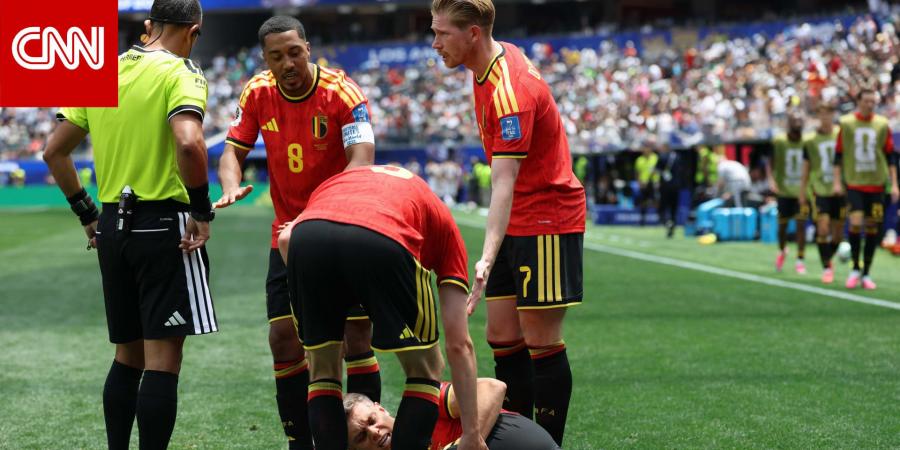 لقطة مونديالية.. أطباء يتراجعون عن إسعاف لاعب بلجيكا داخل الملعب لهذا السبب