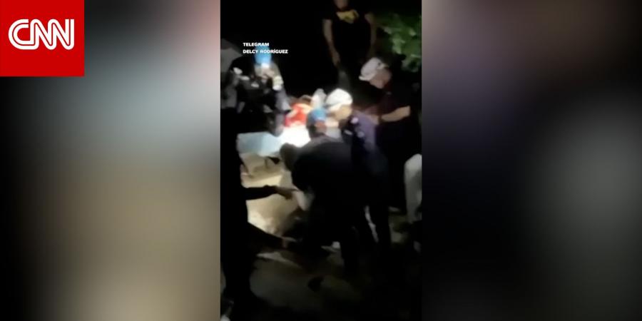 "الله يعطيكم العافية".. لحظة عثور فرق إنقاذ أردنية على طفل محاصر تحت أنقاض زلزال فنزويلا