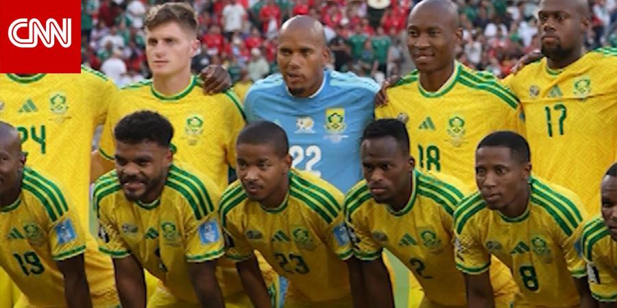 بعد أسبوعين من مشاركته في المونديال.. وفاة لاعب منتخب "بافانا بافانا" عن 25 عاماً