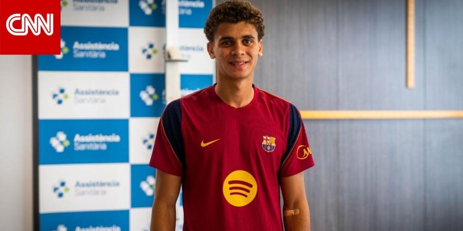 أول ظهور لحمزة عبد الكريم في مقر برشلونة بعد مشاركته في كأس العالم