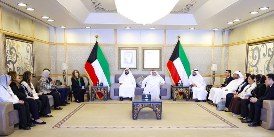 «الصحة»: رفع كفاءة الخدمات للأمهات والأطفال