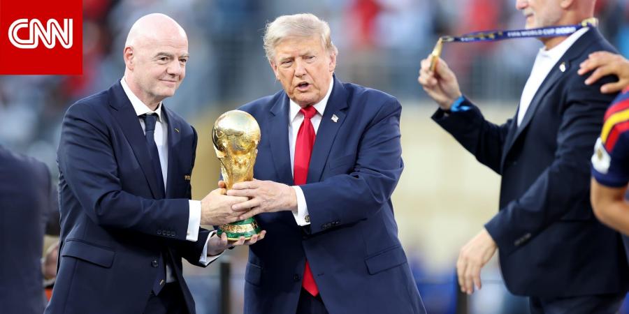 تصرف ترامب خلال مراسم تتويج إسبانيا بلقب كأس العالم يلاقي رواجاً