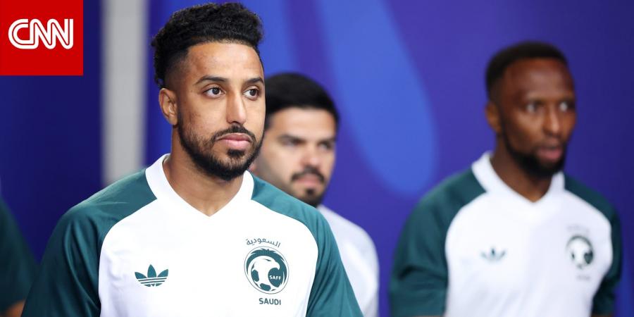 سالم الدوسري يجري عملاً جراحياً على موضع إصابته.. ما مدة غيابه عن الملاعب؟
