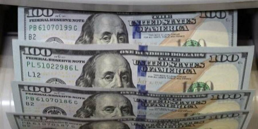 تداول اليوم .. الدولار يرتفع قرب أعلى مستوياته في شهرين بدعم أسعار النفط - بوابة مصر الجديدة