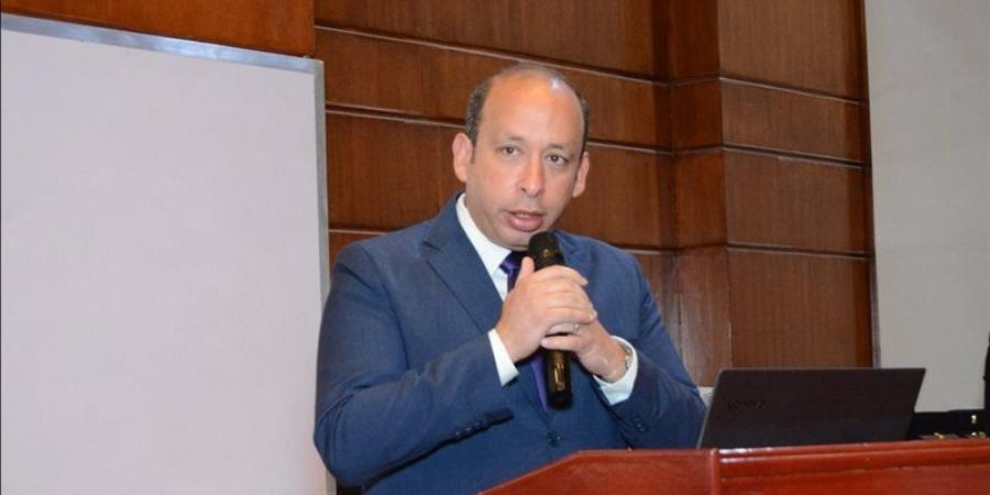 عميد قصر العيني: تنفيذ خطة شاملة لتطوير الكلية ومستشفياتها