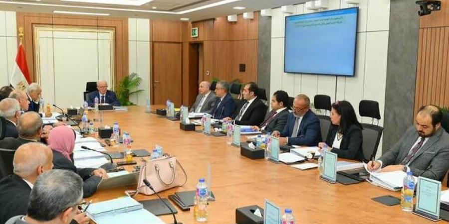 تداول اليوم .. القابضة للغزل والنسيج: 18.3 مليار جنيه مستهدف الإيرادات في الموازنة الجديدة - بوابة مصر الجديدة