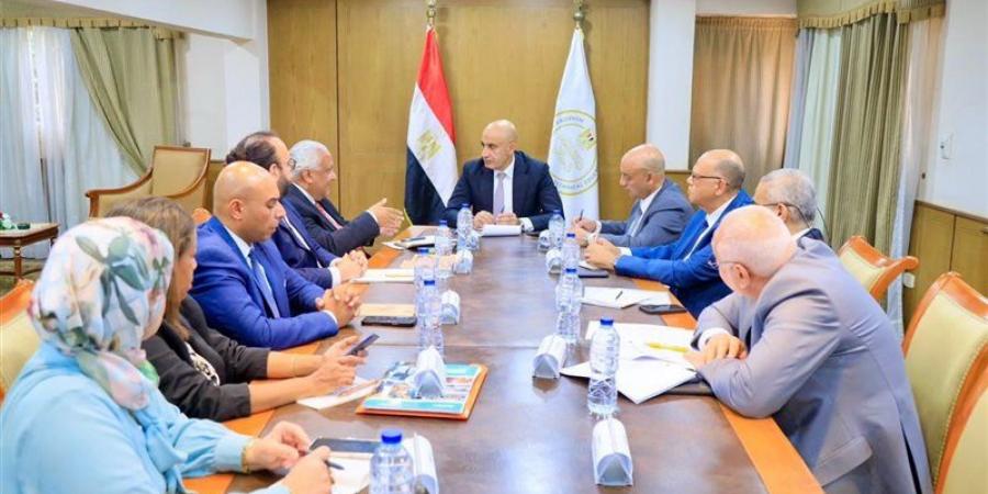 وزير التعليم يبحث مع ممثلي البنك الألماني للتنمية (KfW) متابعة تنفيذ مشروعات مدارس التكنولوجيا التطبيقية