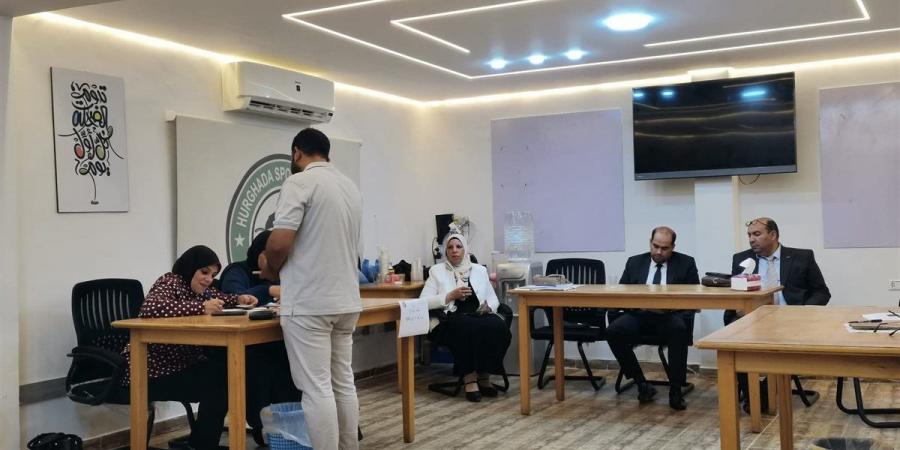 «النصاب لم يكتمل».. وكيل الشباب والرياضة يتابع الجمعية العمومية لنادي الغردقة