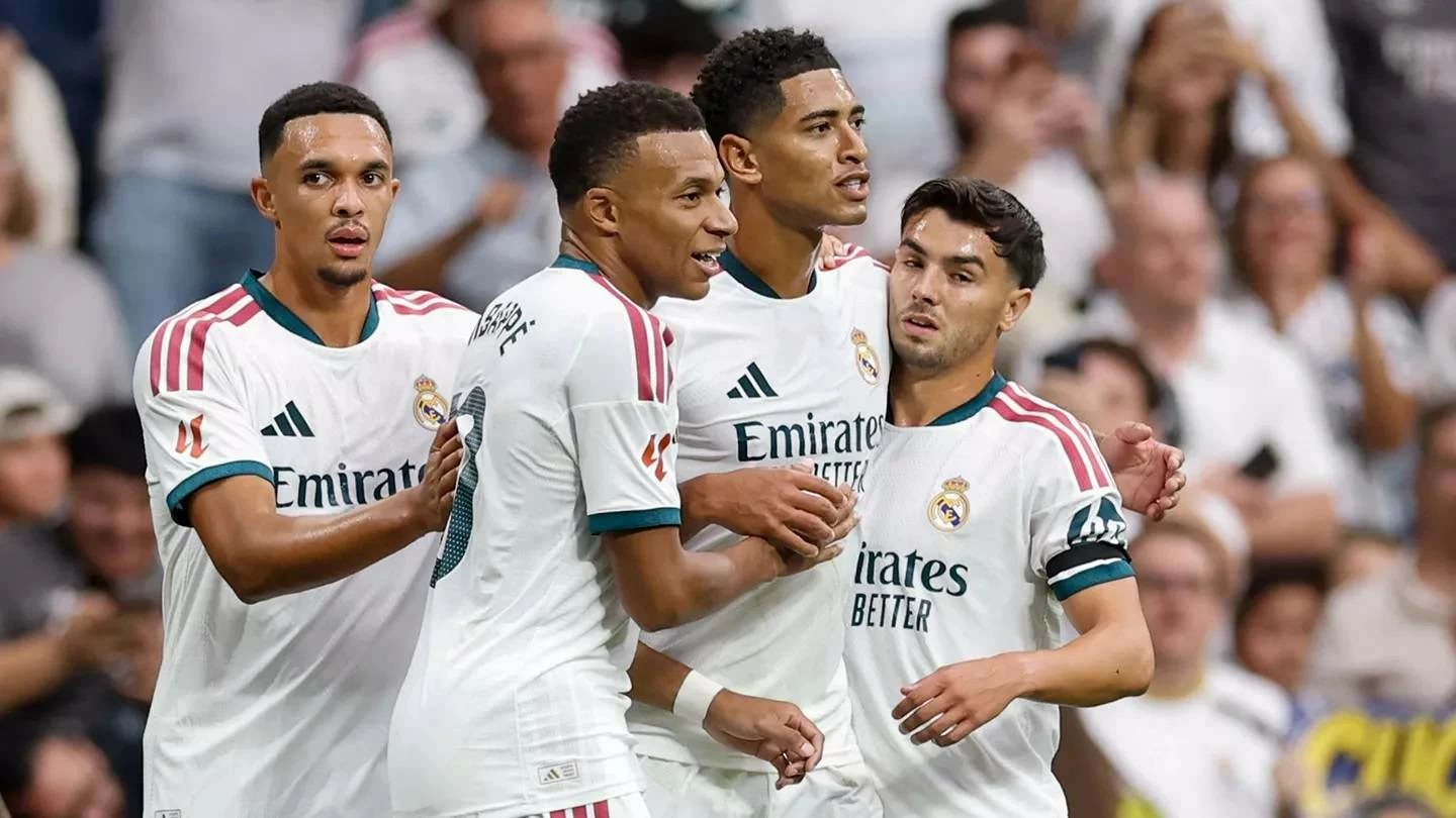 الشوط الأول: مبابي يمنح ريال مدريد الأفضلية في الكلاسيكو أمام برشلونة (فيديو)
