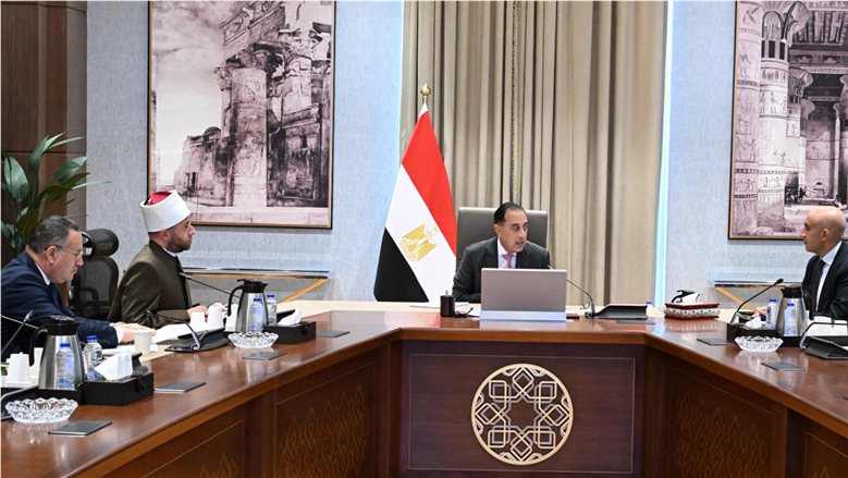 مدبولي يستعرض محاور النقاش المقترحة خلال جلستي التعليم والثقافة بمنتدى مصر