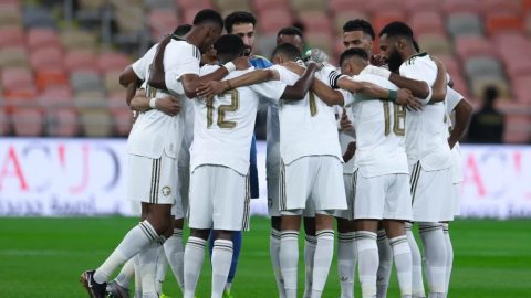 نجم منتخب السعودية يقترب من الغياب عن كأس أمم آسيا