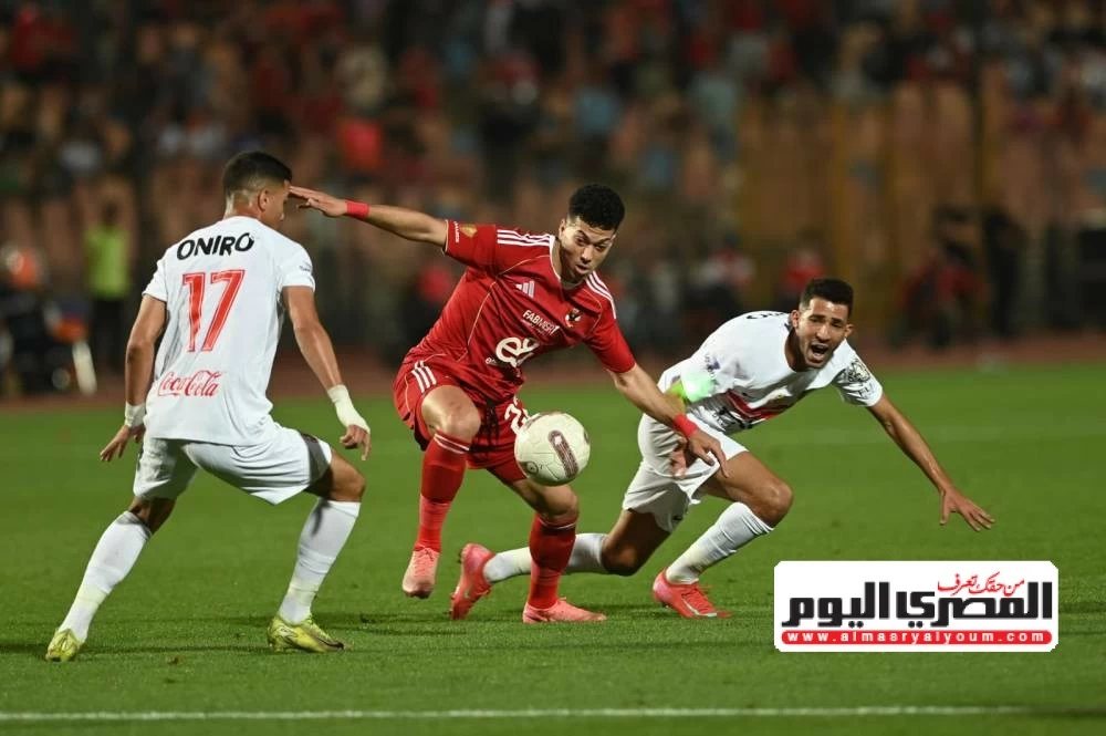 عمرو جمال يفجرها: «الأهلي يقدر يكسب الزمالك بأي 11 لاعب»