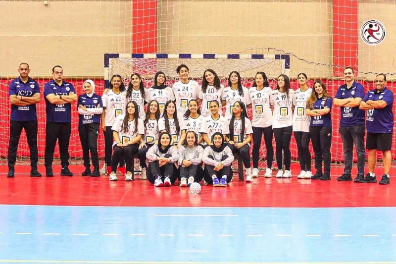 منتخب ناشئات اليد يغادر إلى المغرب للمشاركة في بطولة العالم 2026