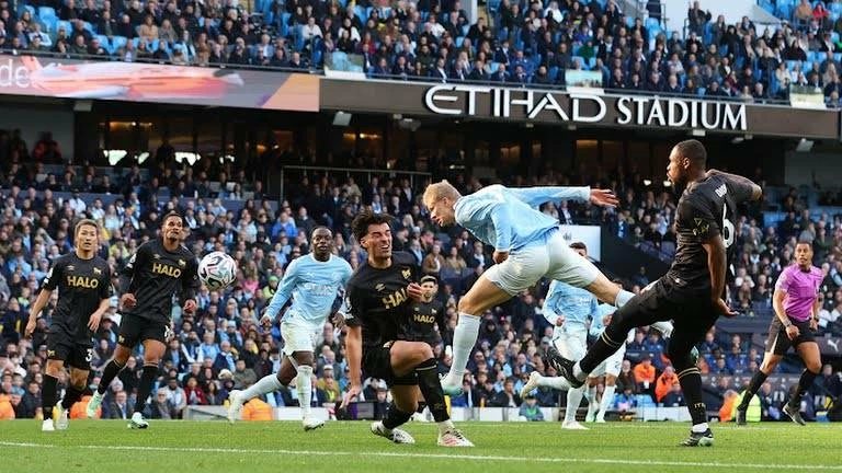 جدول ترتيب الدوري الإنجليزي الممتاز بعد نهاية مباريات اليوم السبت