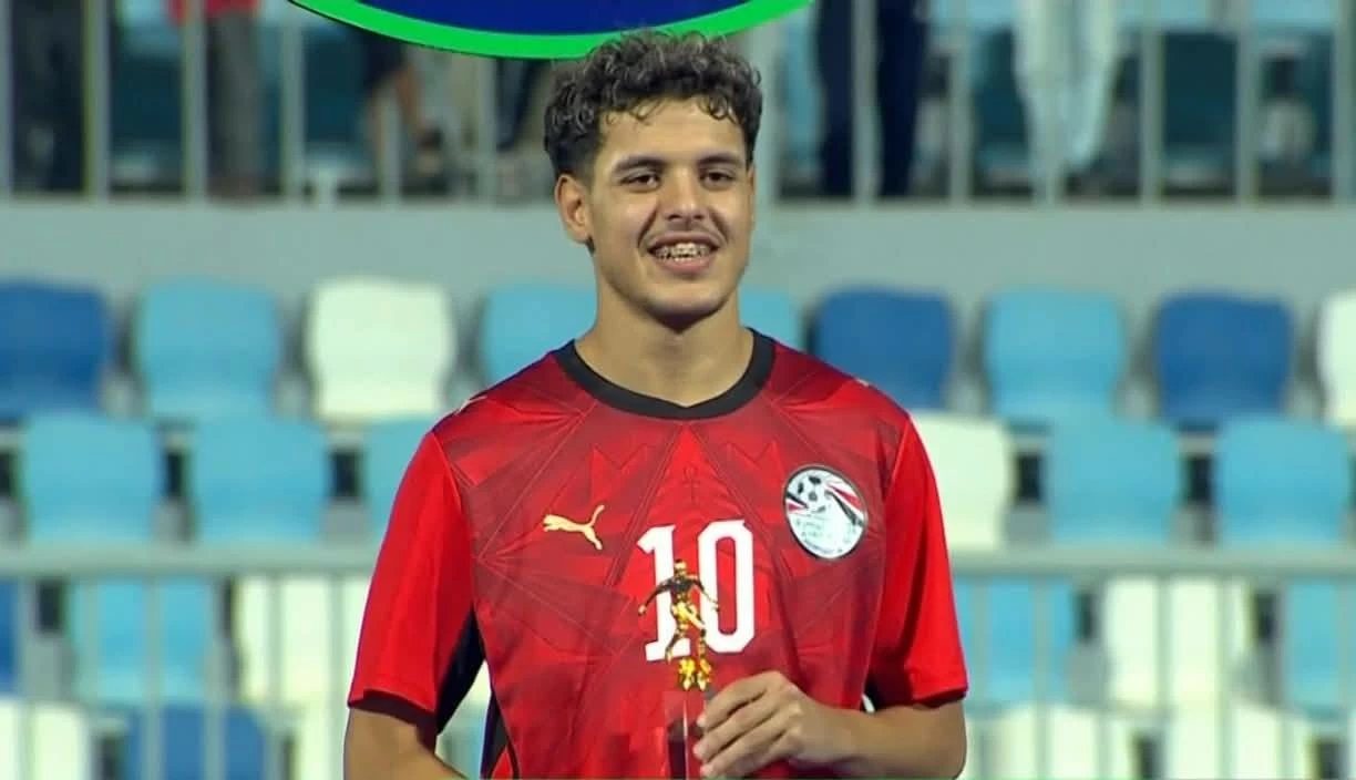«بقت عركة أهلاوية وزملكاوية».. شوبير بعد اختيار محمود صلاح أفضل لاعب فى بطولة أفريقيا