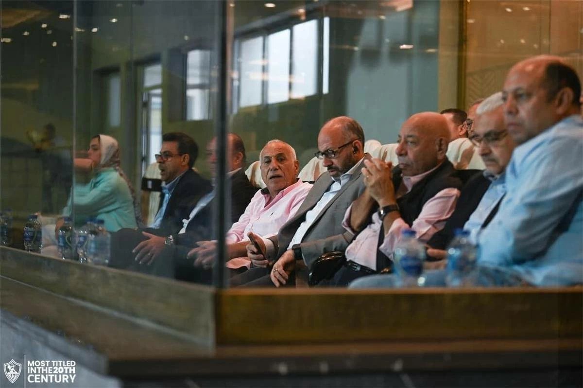 «لبيب ضد نصر».. انقسام داخل مجلس الزمالك وراء تأجيل الاجتماعات (خاص)
